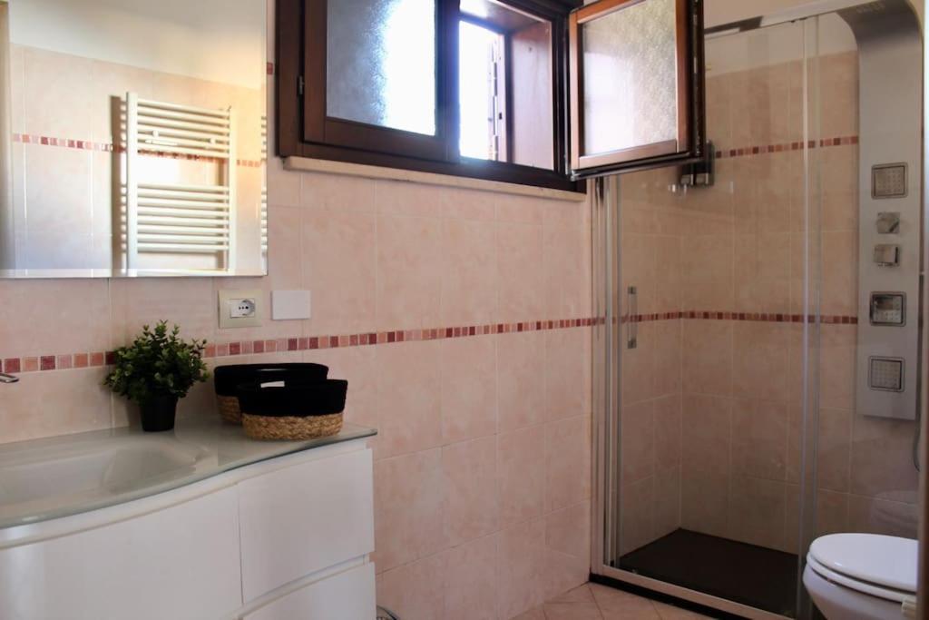 Ferienwohnung The Garden House Fco, Self Check In And Free Private Parking Fiumicino Exterior foto